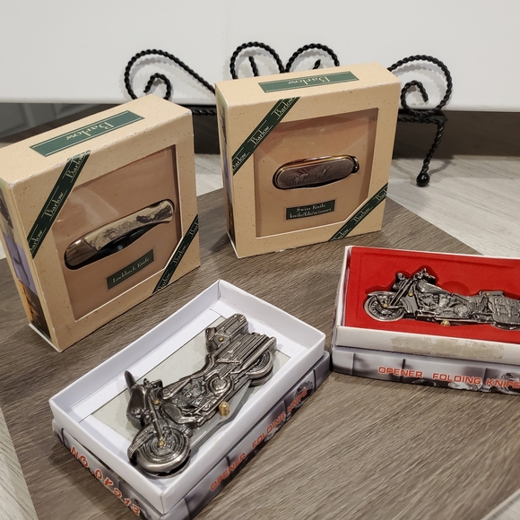 Collectible Motorcycle Knife - Silver Barlow Swiss Knife & Lock Back - Picture 12 of 13